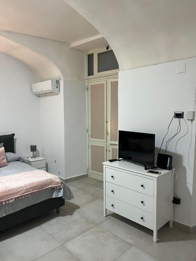 Chiaia Home 23 Napoli Bagian luar foto